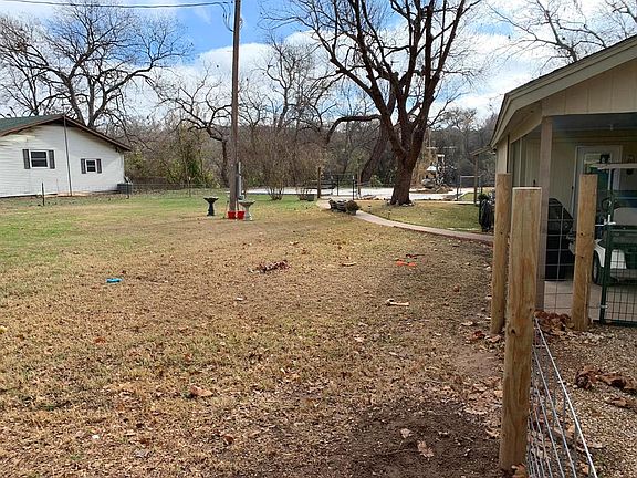 4th image of 433 County Road 3640