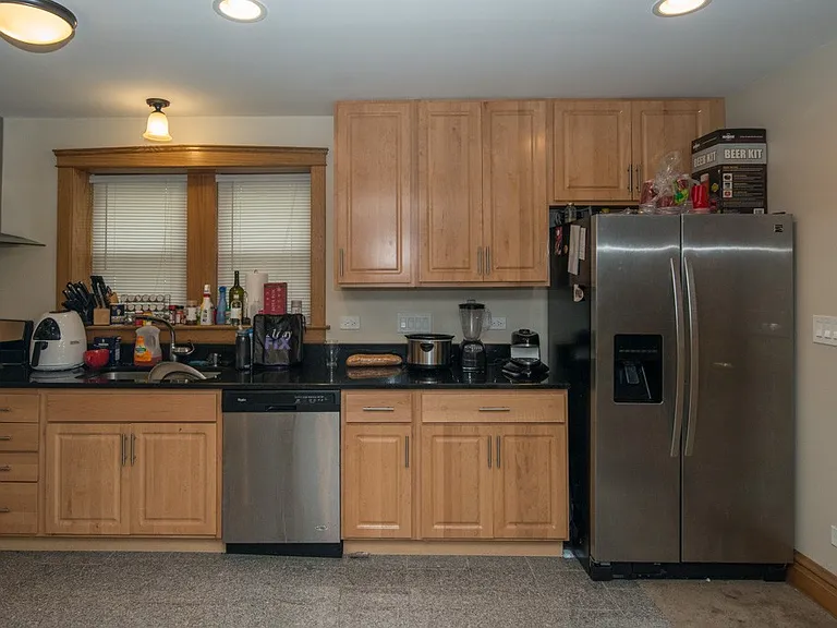 2448 N Campbell Ave #1C — Photo 2