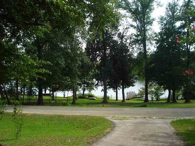 1st image of 285 Marion Dr N