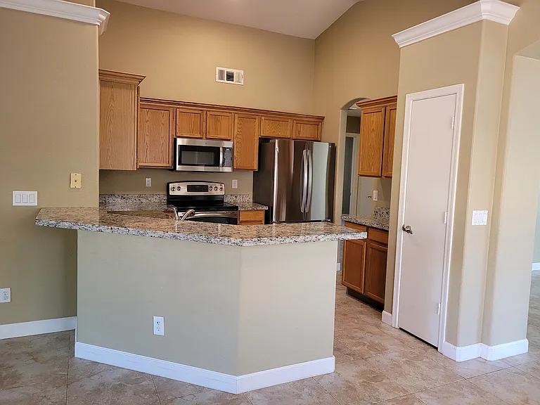 3950 E Campbell Ave — Photo 7