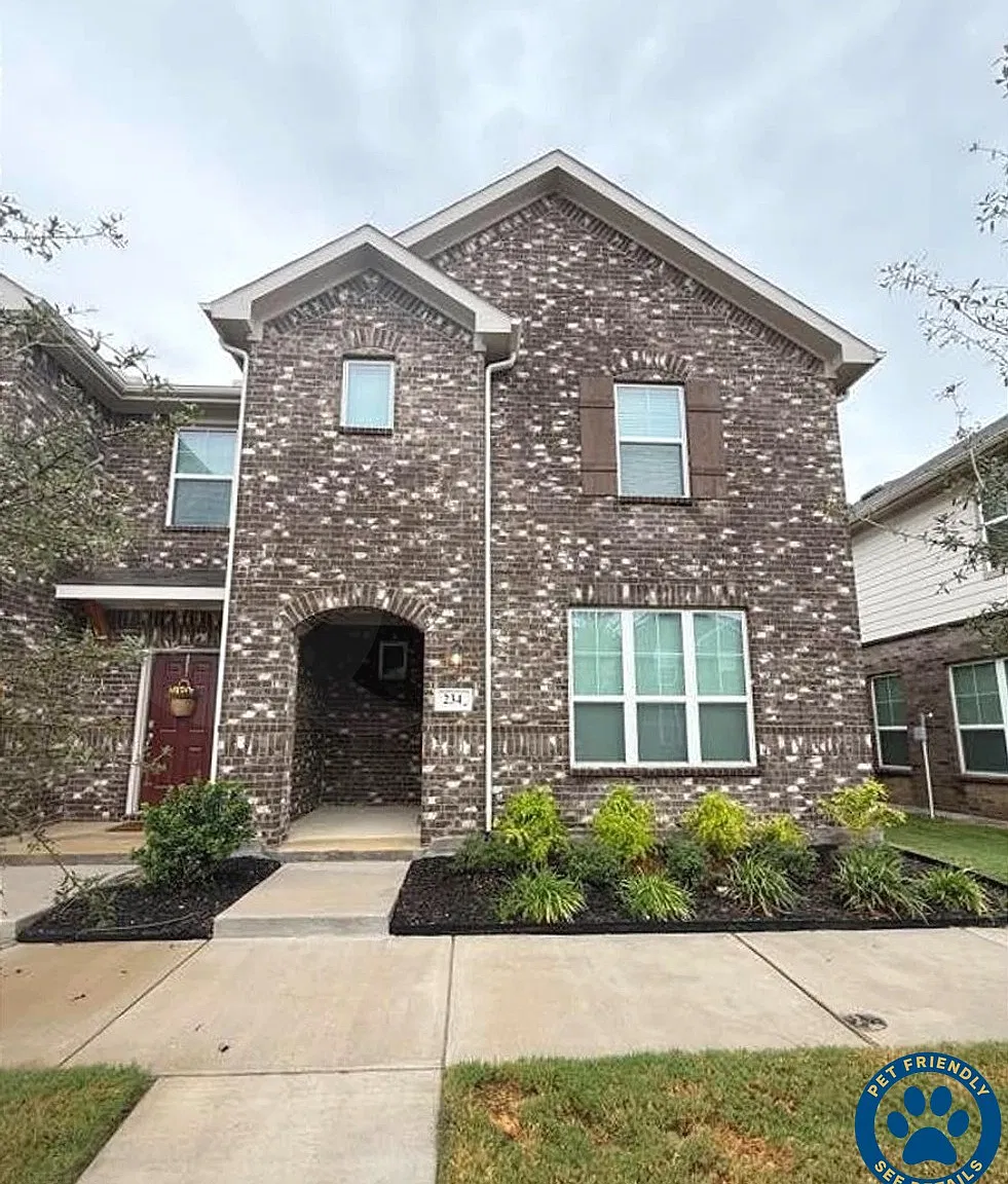 3 bed, 2.5 bath, 1788 sqft, $2,500 — Photo 1