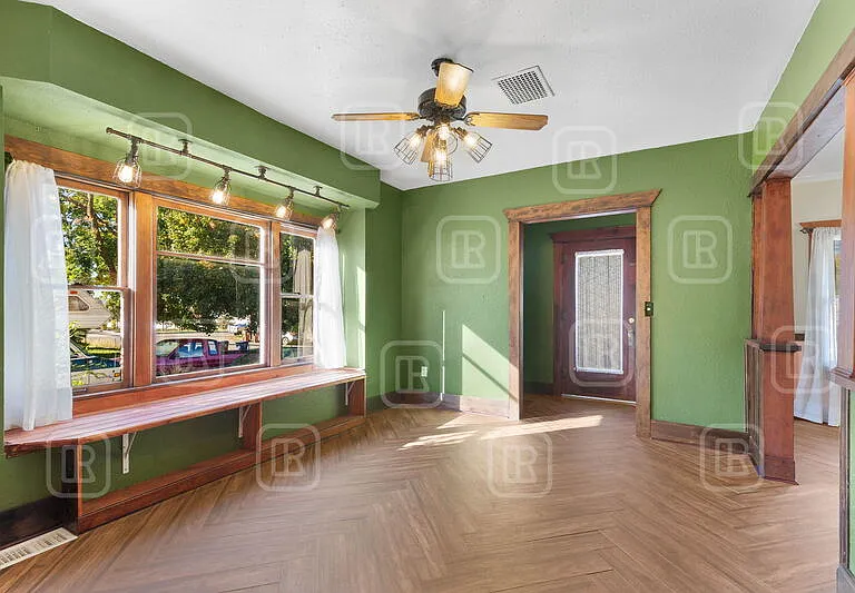 1414 N Adams St — Photo 12