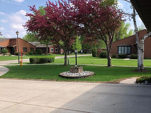 4th image of 624 Plain Hills Dr