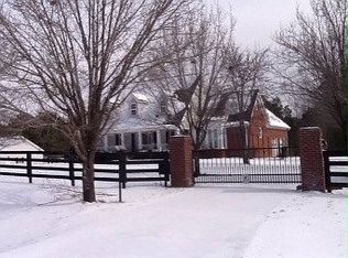 4255 S Hickory Level Rd, Carrollton, GA 30116