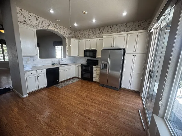 1349 Table Mountain Dr — Photo 3