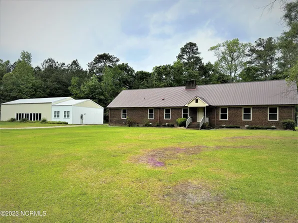 5182 Neuse Road, Kinston, NC 28501