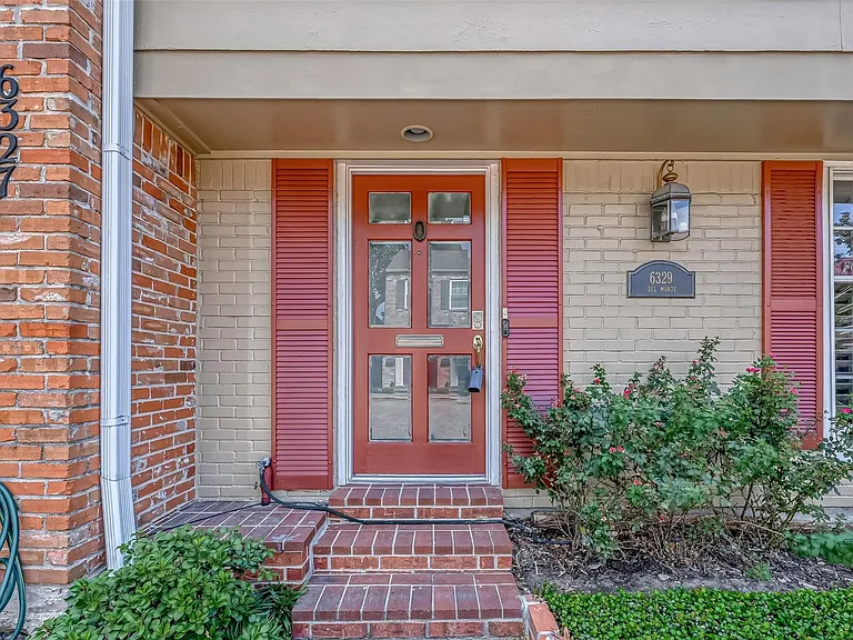 6329 Del Monte Dr #100 — Photo 3