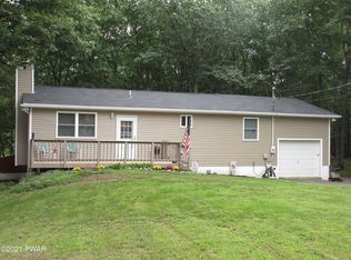 108 Doolan Rd, Dingmans Ferry, PA 18328