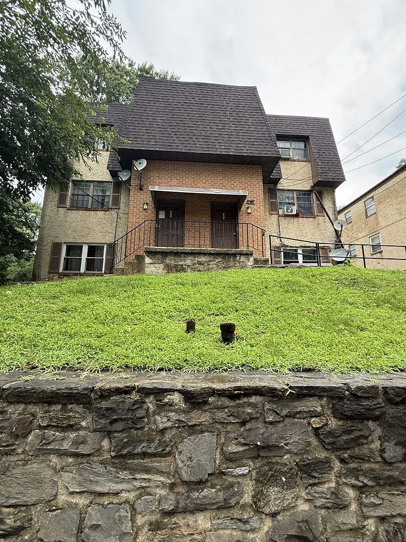 117 Main Street — Photo 1