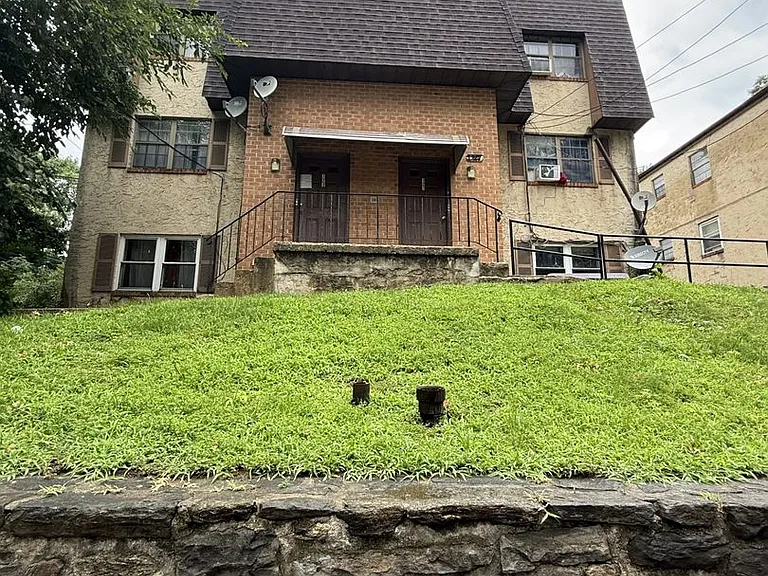 117 Main St — Photo 1