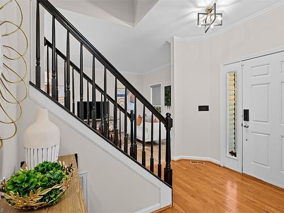 4th image of 3611 Hancock Dr