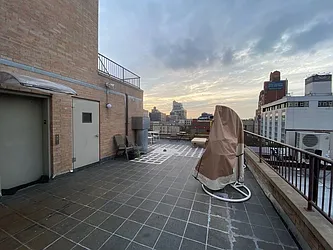 Rented by Addison Property Group