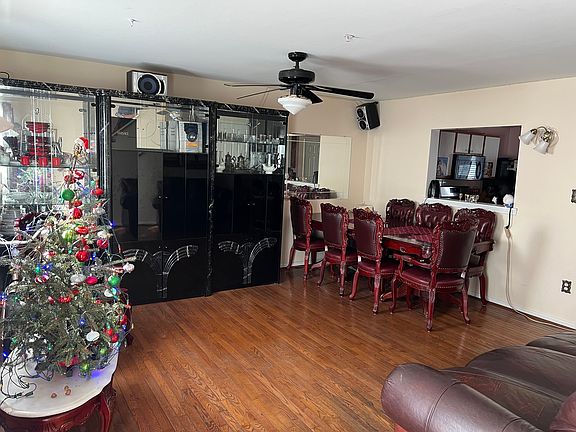 3rd image of 13245 Lake Geneva Way