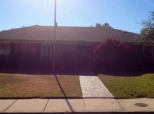 1948 Kensington Dr, Carrollton, TX 75007