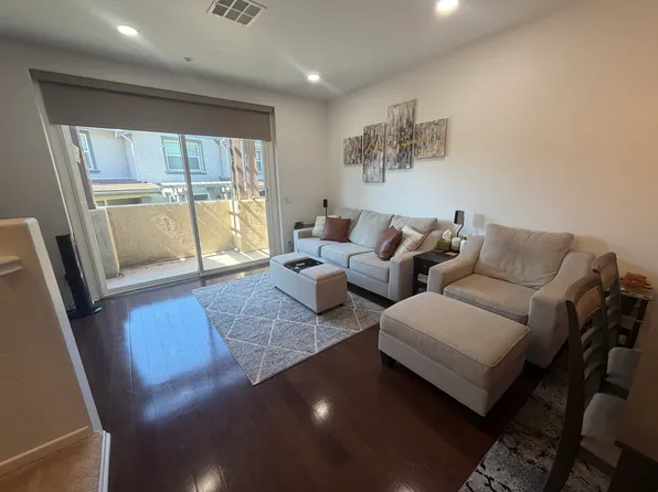 16912 Laurel Hill Ln Unit 121, San Diego, CA 92127