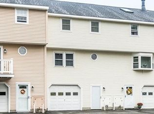 42 Frederick St APT 13, Dracut, MA 01826