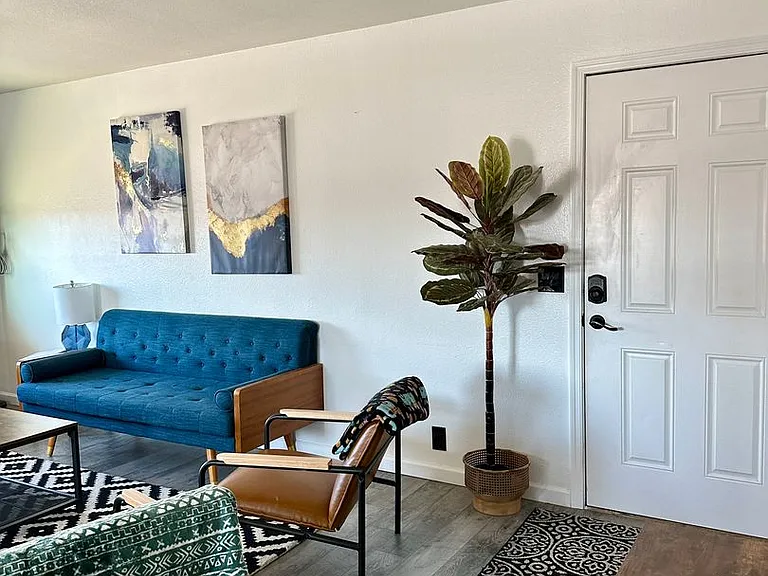 3361 Oro Grande Blvd — Photo 4