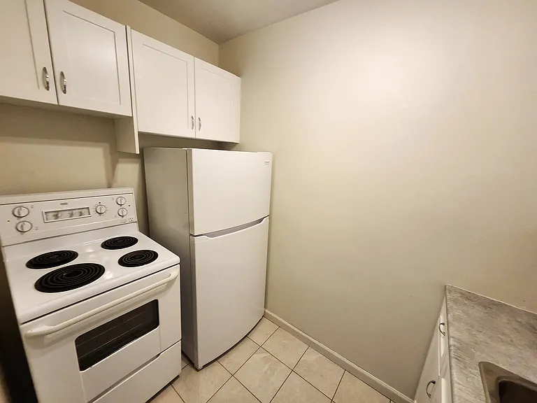 1162 Memorial Dr NW #104 — Photo 16