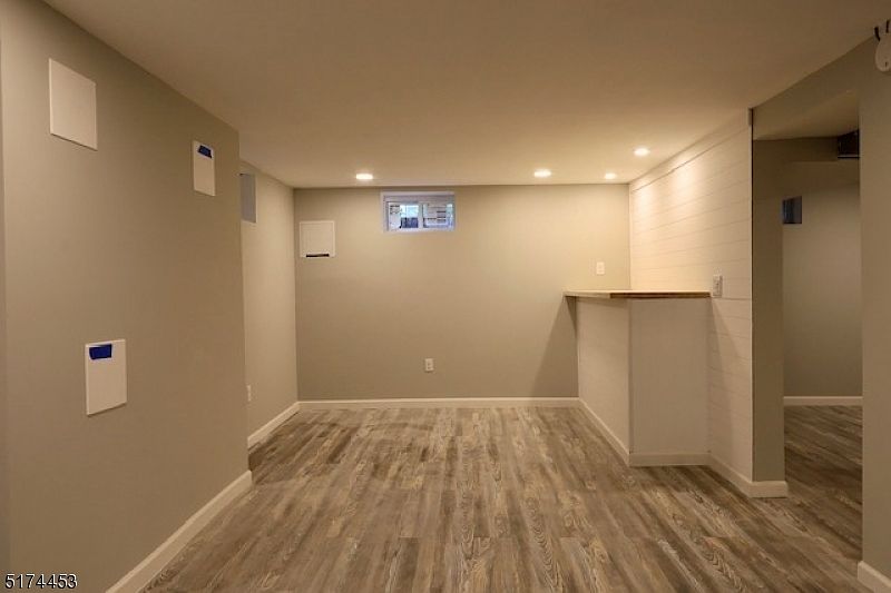 2nd image of 31 Southern Dr