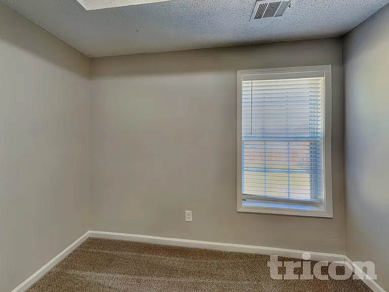 1806 Dalton Way — Photo 13