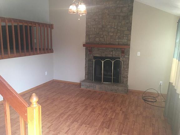 2nd image of 11808 Crystal Dr