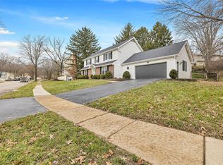 14149 Westernmill Dr, Chesterfield, MO 63017
