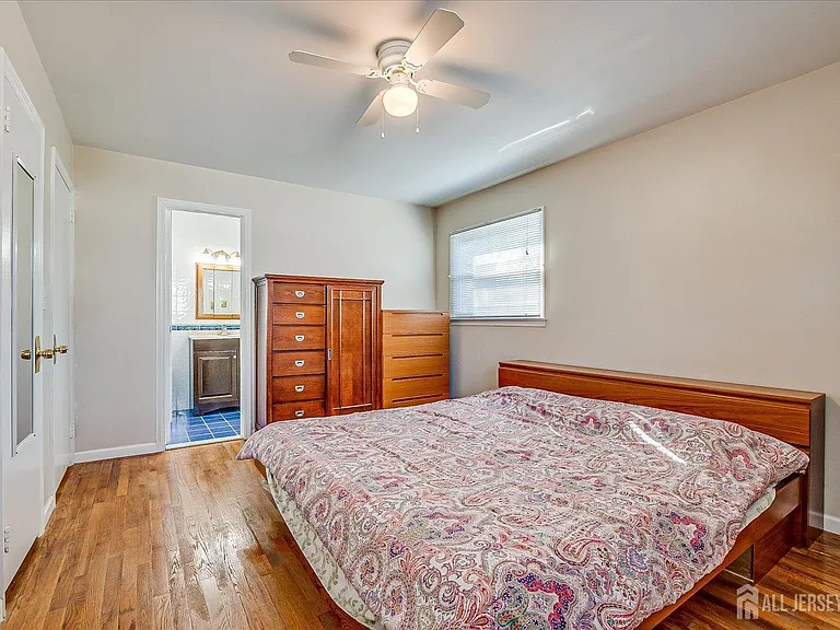 79 Beechwood Ave — Photo 23
