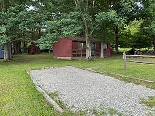 2nd image of 1289 Moon Run Rd