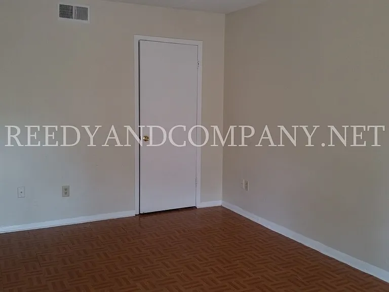 3990 Ashview Cv — Photo 2