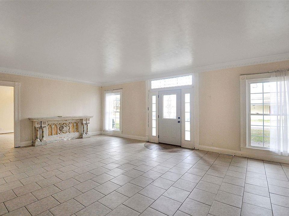 301 Dees St, Hazel, KY 42049 Zillow