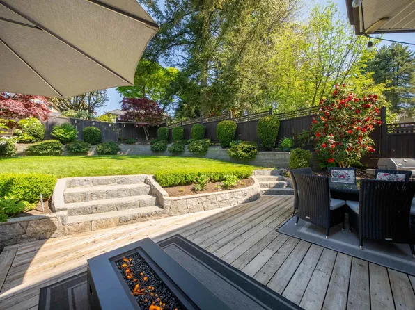 228 W Kings Rd N, Vancouver, BC V7N 2L9