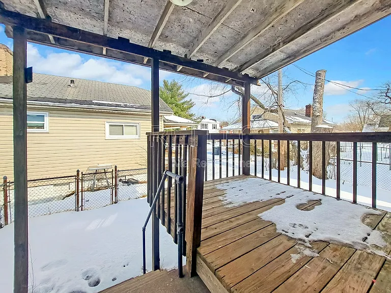 2733 Chase Ct — Photo 9