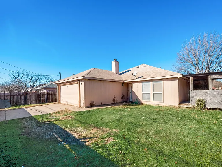 8028 Texridge Dr — Photo 16