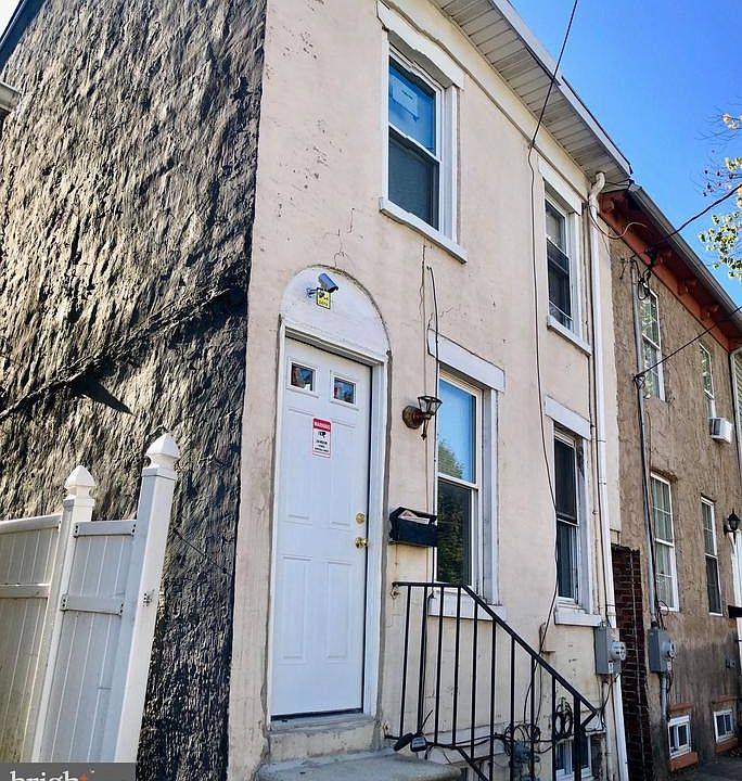 1st image of 420 S Claymont St