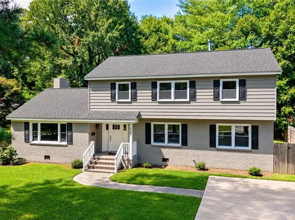 127 James Landing Rd, Newport News, VA 23606