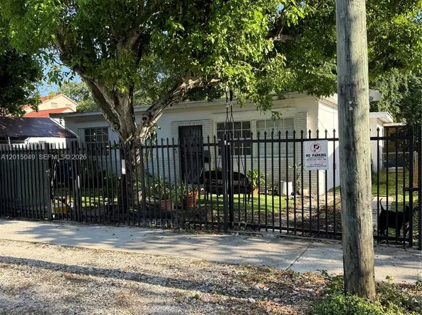 166 NW 68th Ter, Miami, FL 33150