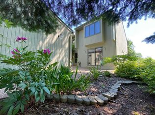 5945 Carter Ln, Minnetonka, MN 55343