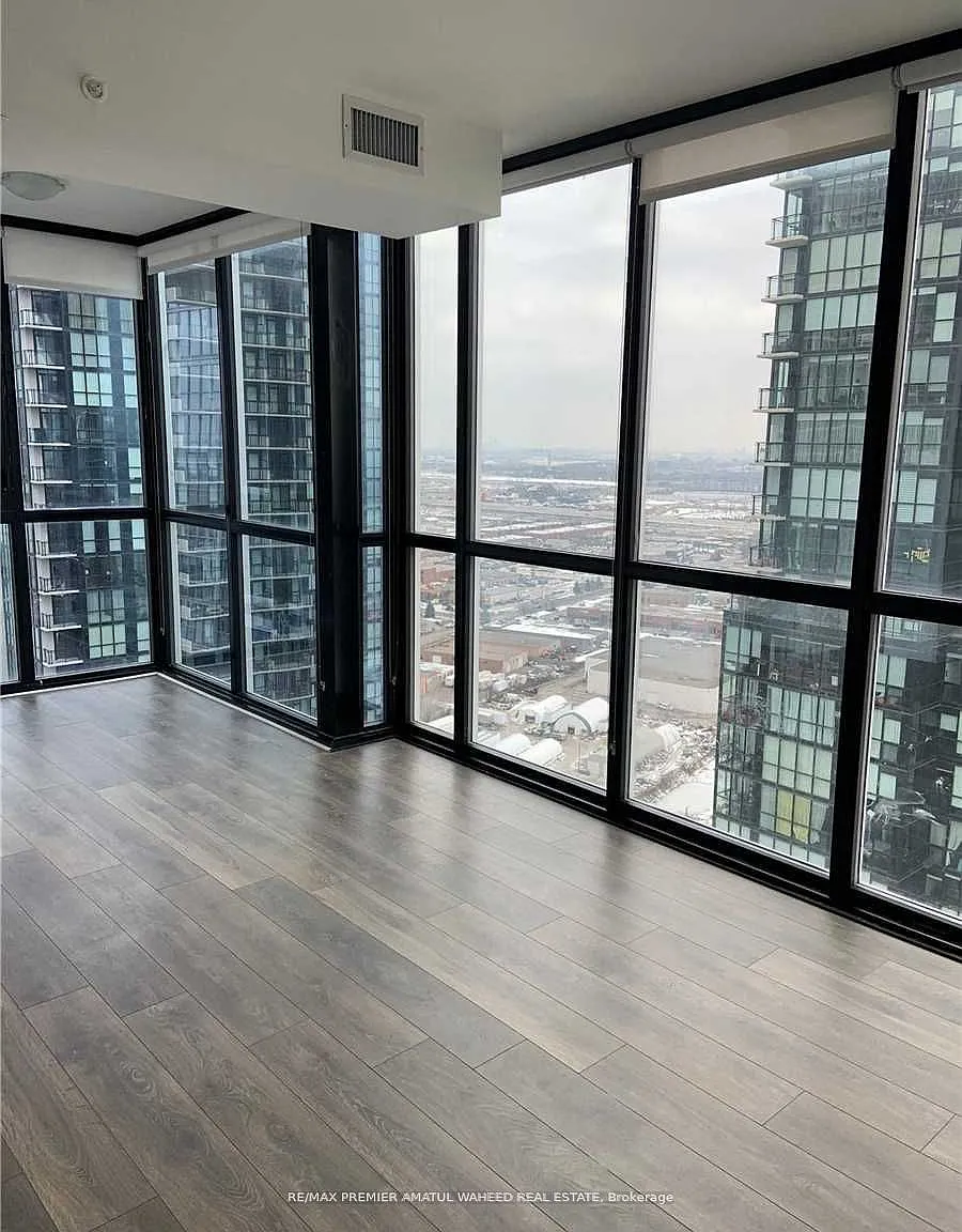 3 bed, $3,000 — Photo 4