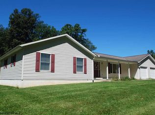 865 Kanetown Rd, Tunnelton, WV 26444