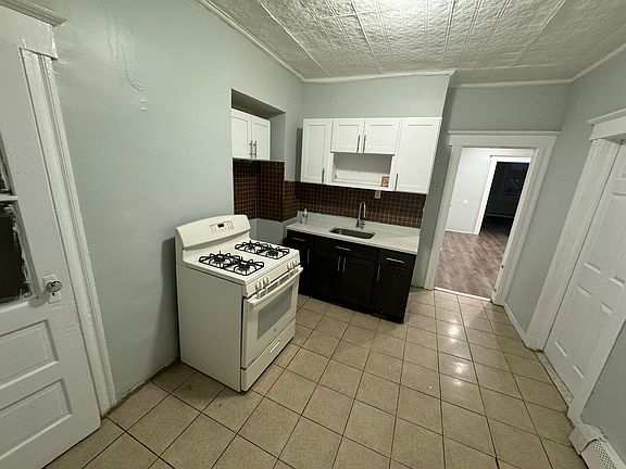 5th image of 158 Taylor St Floor 3