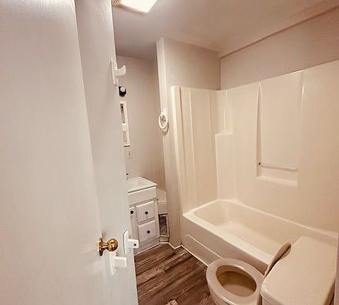 4th image of 6494 Bunker Hill Rd