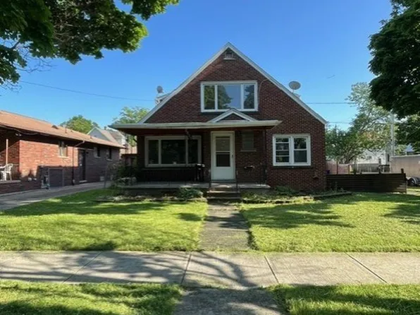 2001 Independence Ave, Niagara Falls, NY 14301