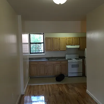 Rented by Precise Management Inc | media 38