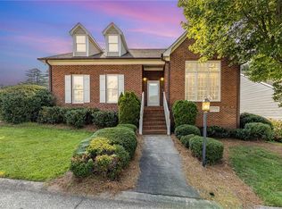 2000 Williamsburg Manor Ct, Winston Salem, NC 27103