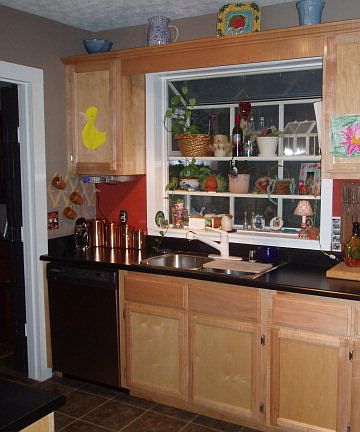 3rd image of 215 Windsor Ave