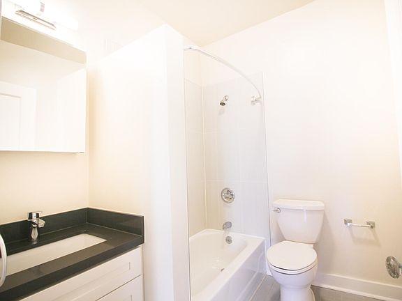 5th image of 720 Jones St #37