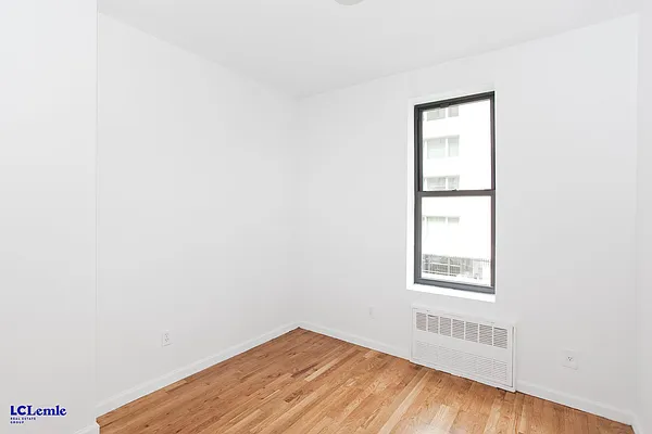 Rented by LC Lemle Real Estate Group | media 4