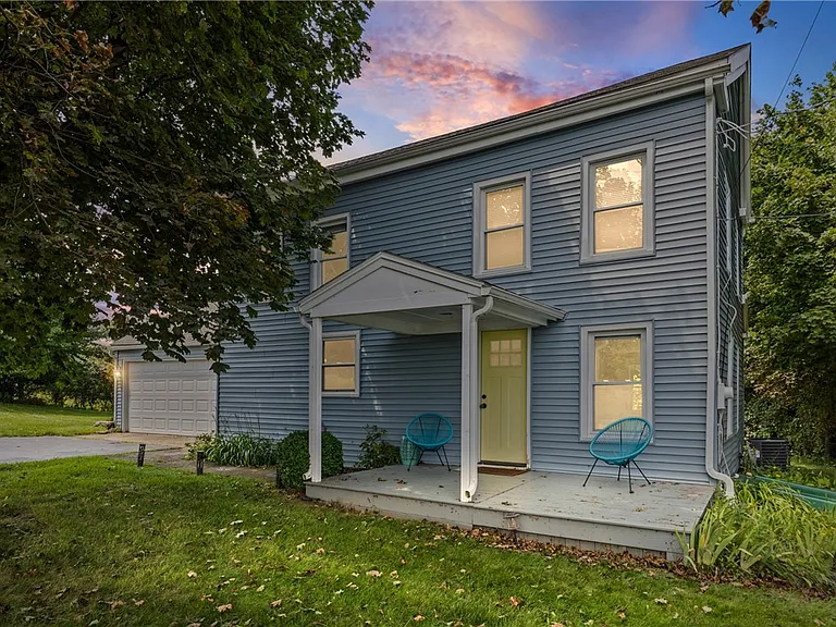 393 Mendon Center Rd — Photo 1
