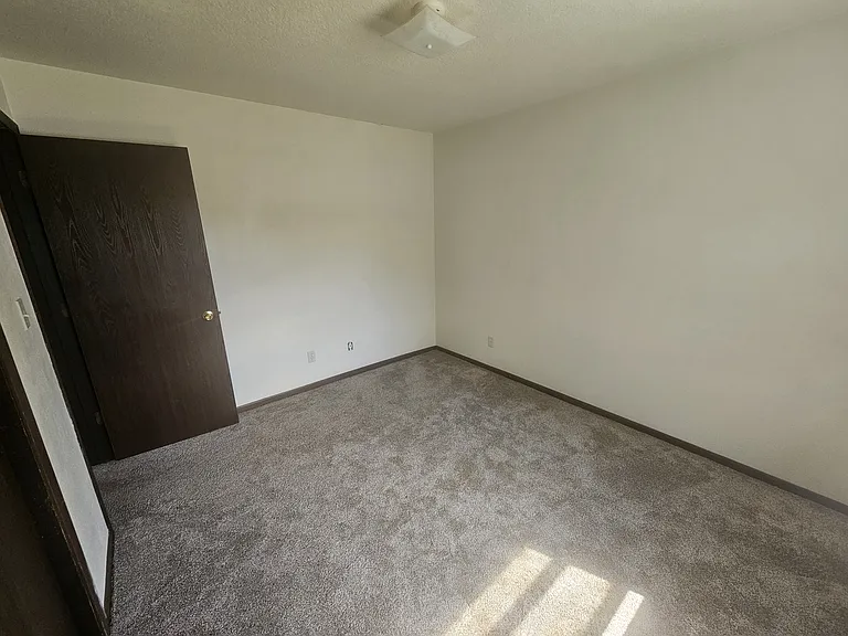 425 S Thayer Ave #101 — Photo 11