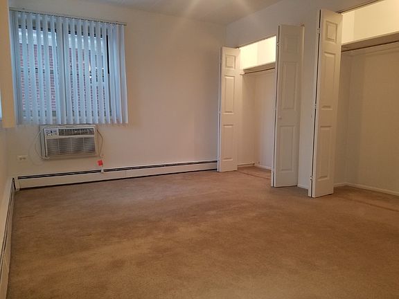 4th image of 1433 W Touhy Ave #202